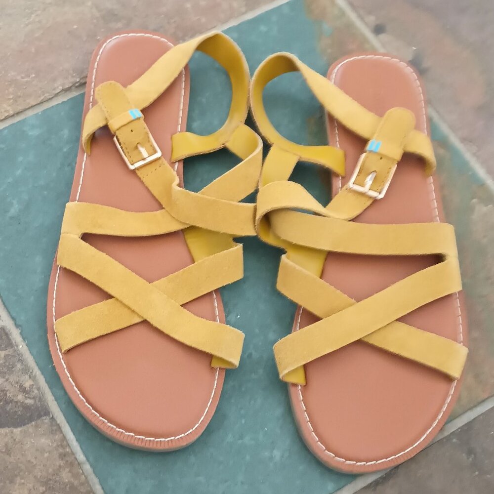New Toms Flat Sandals - Picture 3 of 8